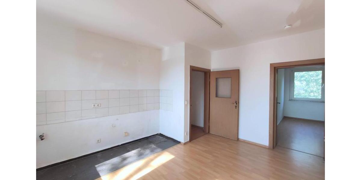 ~ Frisch renoviert Einziehen noch vor Weihnachten ~ 2 zimmer