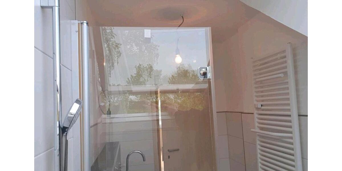 Dachgeschoßwohnung Oberhausen Schmachtendorf - 2 Zimmer, 70 m&sup2;, 1.000&euro; | Angebot:26372647