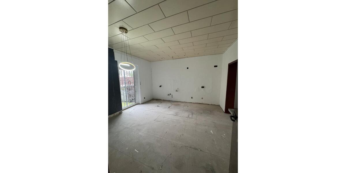 Maisonettenwohnung Duisburg Essenberg - 4 Zimmer, 140 m&sup2;, 1.100&euro; | Angebot:26462894