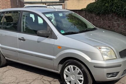 Ford Fusion 82.180 km 3.450 &euro; Krefeld 47799