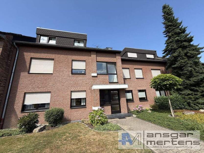 Toller Grundriss verteilt auf drei Zimmer & Balkon (M)EINE 90 m² Etagenwohnung in MG-Giesenkirchen 3 zimmer