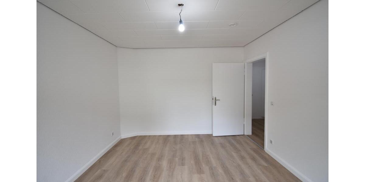Erdgeschoßwohnung Duisburg Angerhausen - 2.5 Zimmer, 75 m&sup2;, 895&euro; | Angebot:26235370