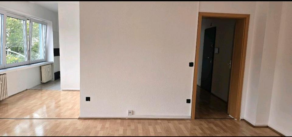 Etagenwohnung Duisburg Mittelmeiderich - 2 Zimmer, 60 m&sup2;, 690&euro; | Angebot:25395125