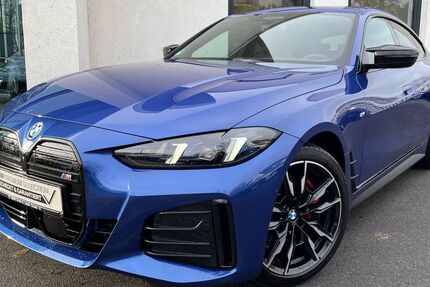 BMW i4 4.272 km 59.940 &euro; Essen 45134