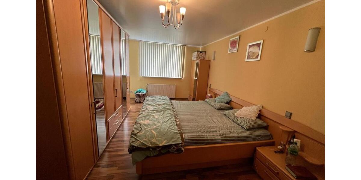 Einfamilienhaus Neuss Erfttal - 3 Zimmer, 160 m&sup2;, 2.300&euro; | Angebot:26121768