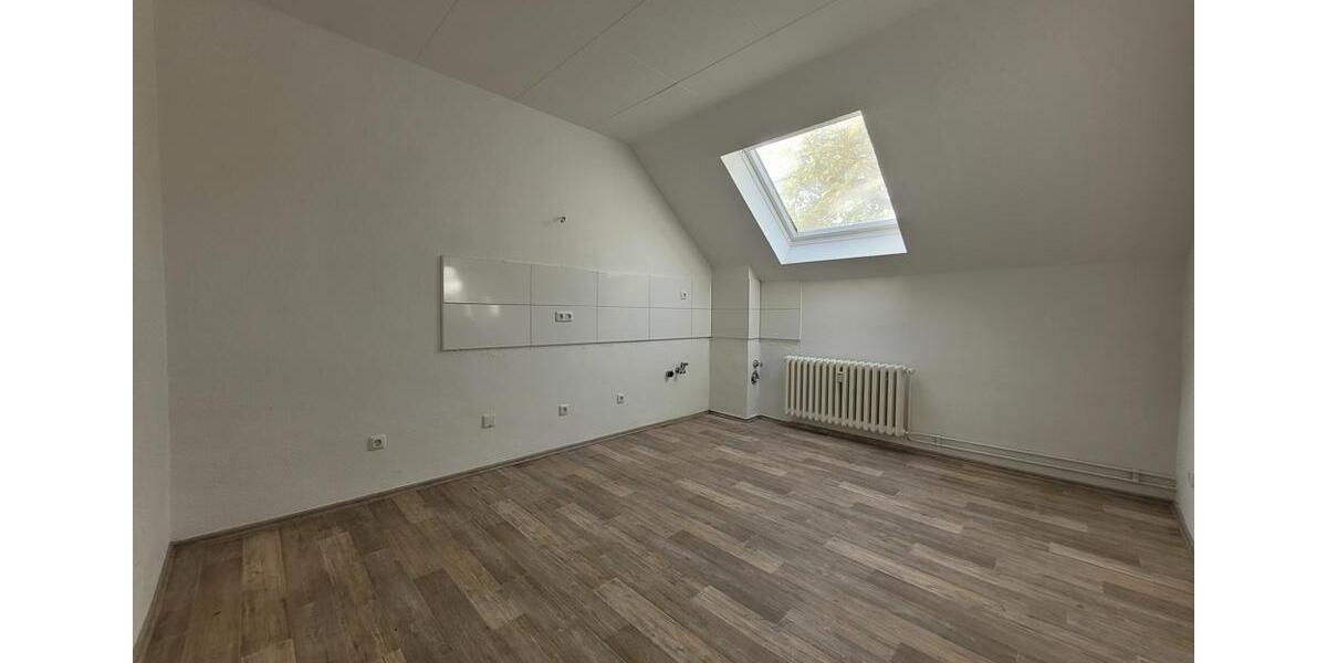 Dachgeschoßwohnung Duisburg Hamborn - 2 Zimmer, 54 m&sup2;, 380&euro; | Angebot:24628162