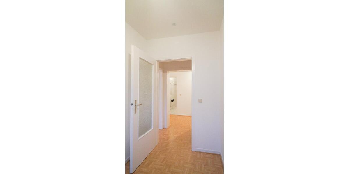 Erdgeschoßwohnung Essen Stadtbezirk V - 3.5 Zimmer, 66 m&sup2;, 480&euro; | Angebot:26381531