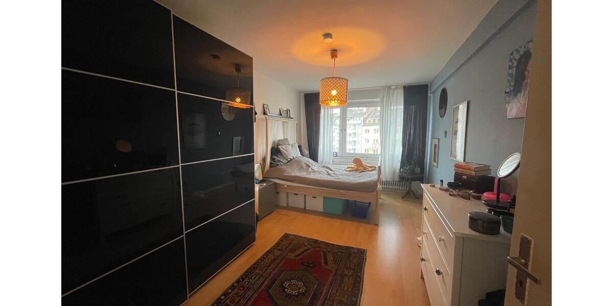 Etagenwohnung Düsseldorf Stadtmitte - 2 Zimmer, 63 m&sup2;, 1.050&euro; | Angebot:24866160