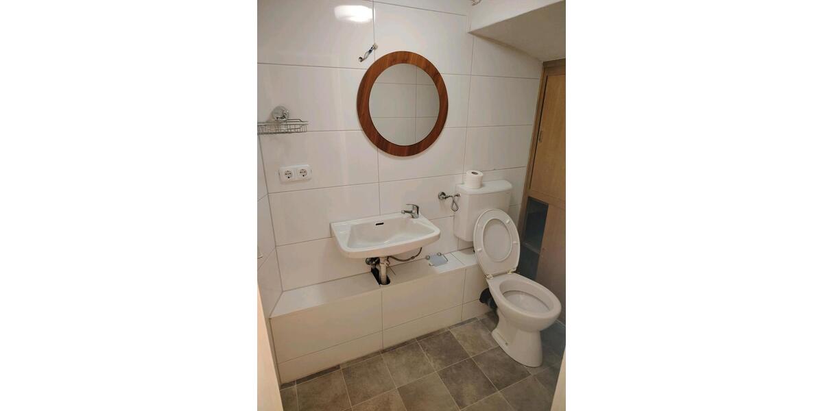 Etagenwohnung Duisburg Walsum - 5 Zimmer, 120 m&sup2;, 1.500&euro; | Angebot:25292814