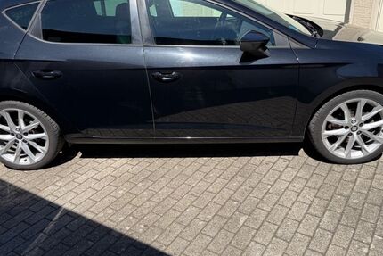 Seat Leon 140.000 km 8.800 &euro; Essen 45279