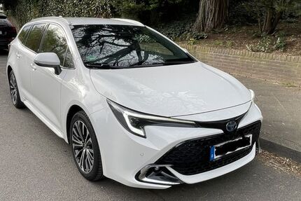 Toyota Corolla 112.000 km 23.900 &euro; Neuss 41462