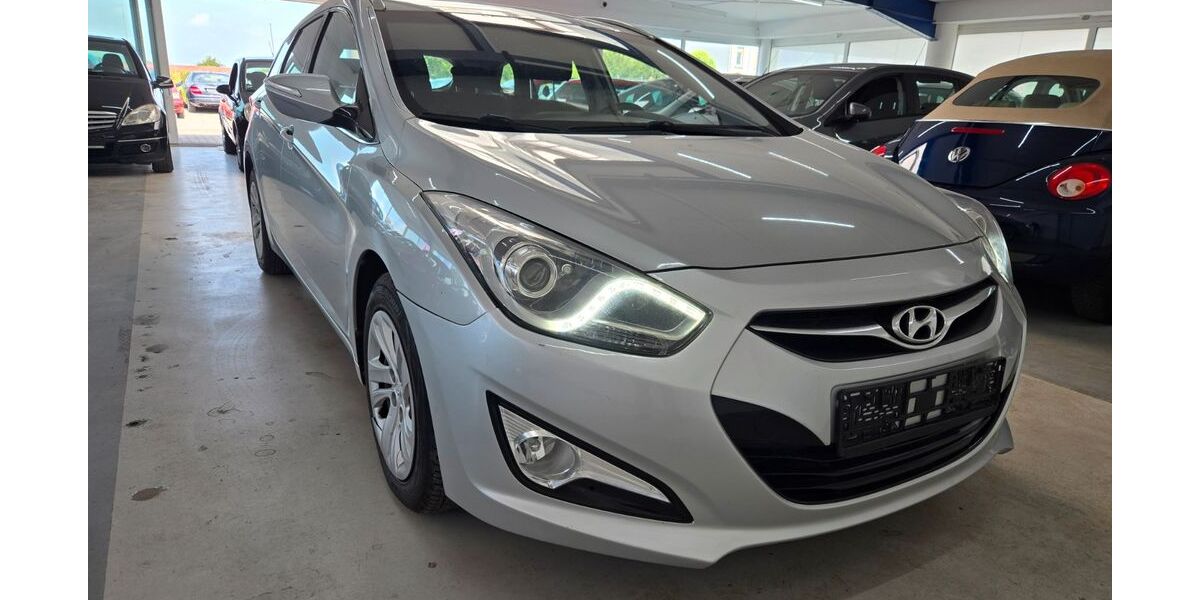 Hyundai i40 89.610 km 7.400 &euro; Rheinberg 47495