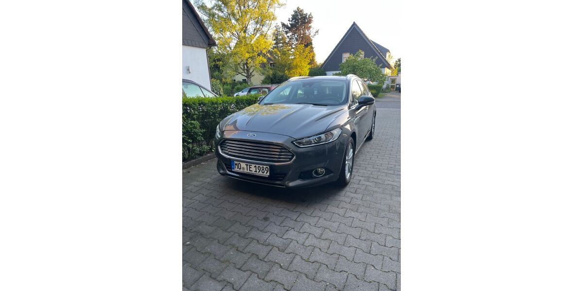 Ford Mondeo 110.000 km 10.500 &euro; Moers 47445