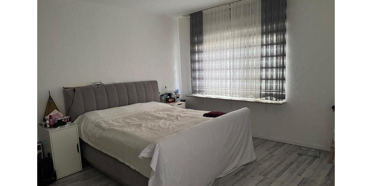 Etagenwohnung Duisburg Laar - 3 Zimmer, 81 m&sup2;, 800&euro; | Angebot:25251402