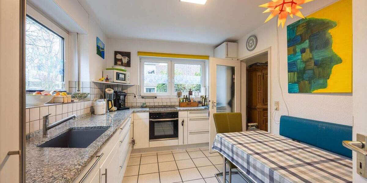 Reihenendhaus Krefeld Bockum - 5 Zimmer, 146 m&sup2;, 420.000&euro; | Angebot:25373702