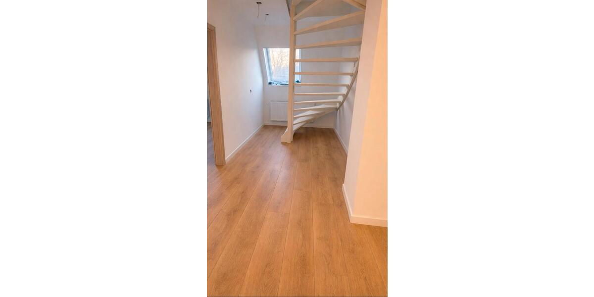 Maisonettenwohnung Duisburg Laar - 5 Zimmer, 120 m&sup2;, 1.200&euro; | Angebot:26126118