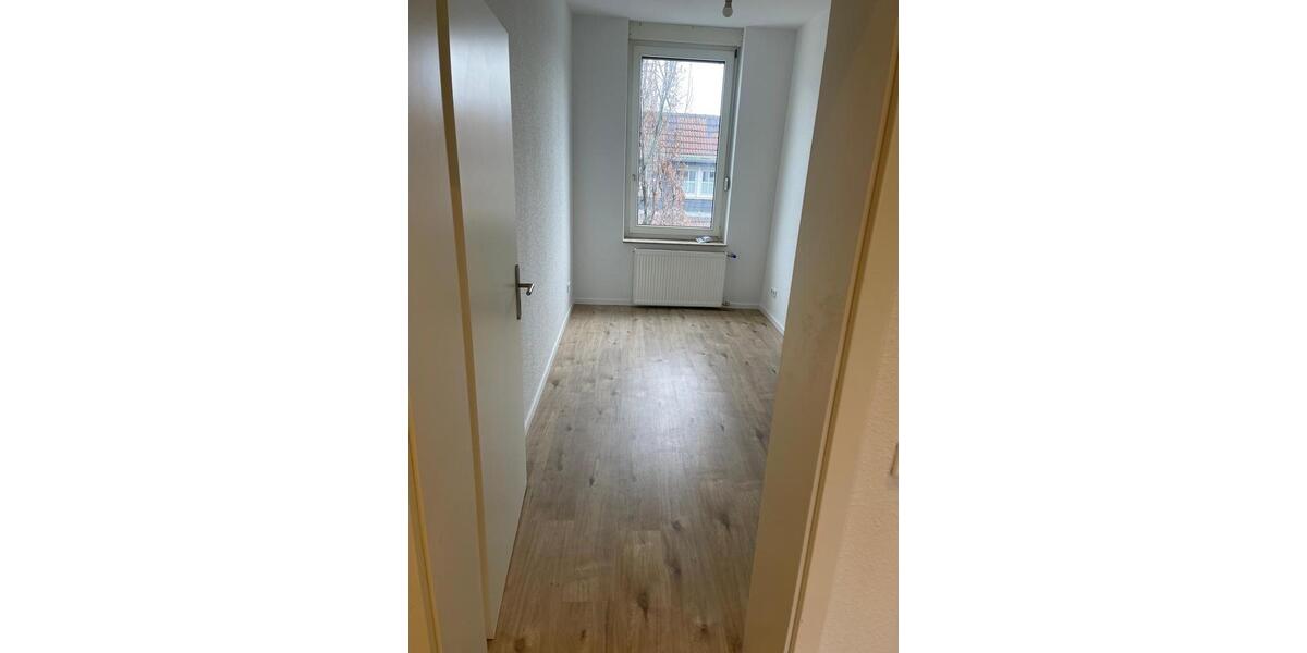 Etagenwohnung Krefeld Cracau - 2 Zimmer, 40 m&sup2;, 560&euro; | Angebot:25479735