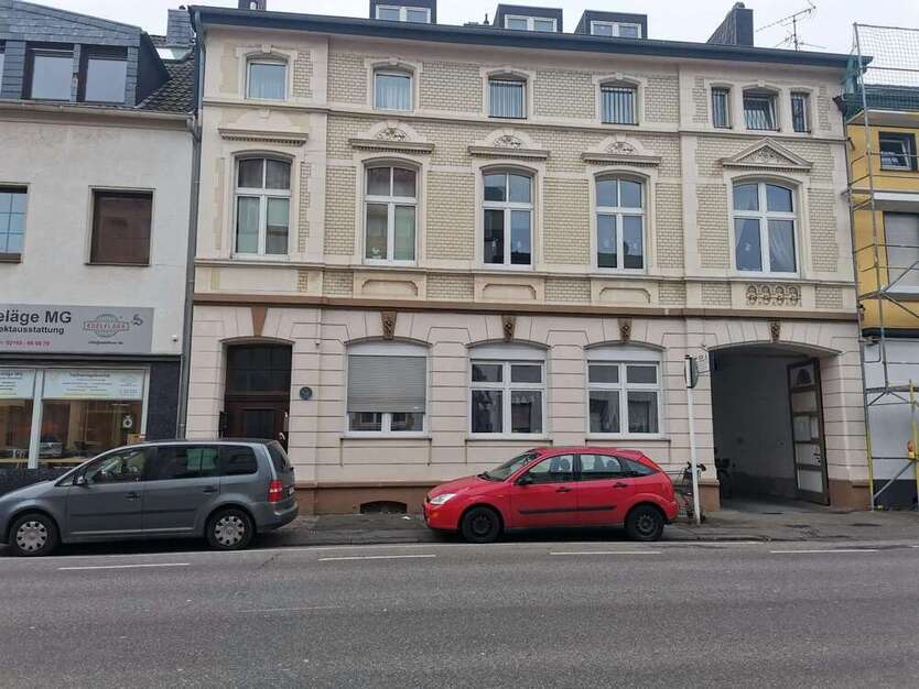 Haus zum Kaufen in Mönchengladbach 620.000 € 369.1 m²