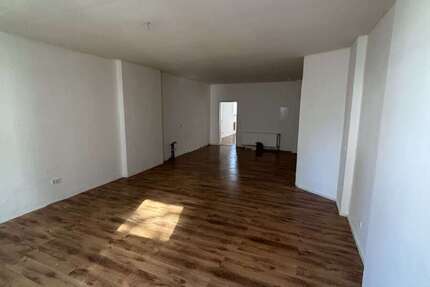 Wohnung Duisburg Ruhrort - 4 Zimmer, 110 m&sup2;, 600&euro; | Angebot:25450619