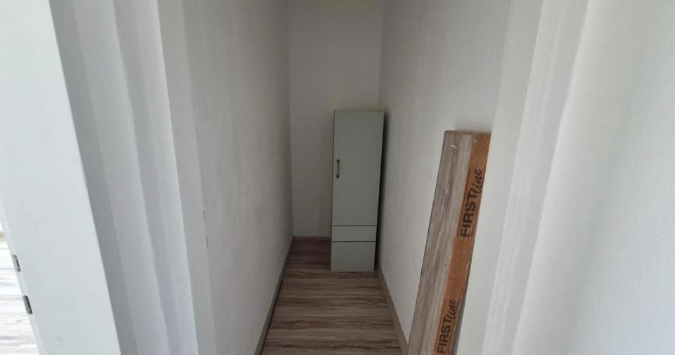 Etagenwohnung Duisburg Rheinhausen - 2.5 Zimmer, 49 m&sup2;, 95.000&euro; | Angebot:27029625