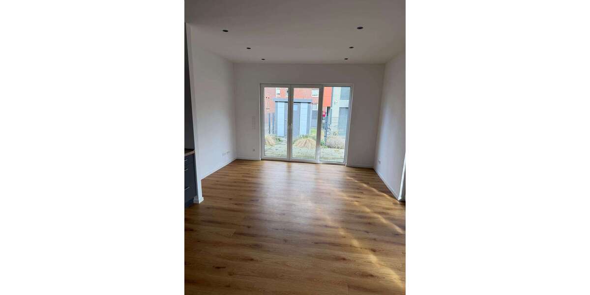 Einfamilienhaus Willich - 2 Zimmer, 58 m&sup2;, 900&euro; | Angebot:25304599