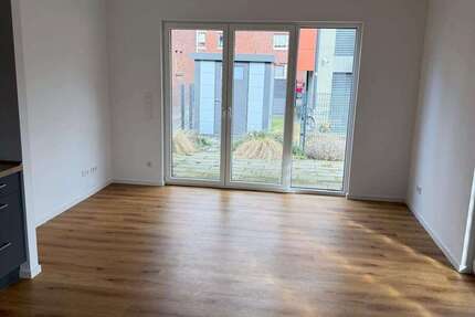 Haus Willich - 2 Zimmer, 58 m&sup2;, 900&euro; | Angebot:25304599
