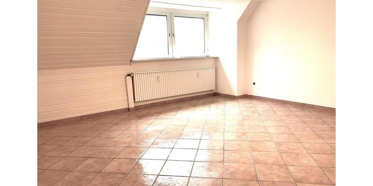 Dachgeschoßwohnung Essen Stadtbezirk III - 3 Zimmer, 72 m&sup2;, 799&euro; | Angebot:26374048