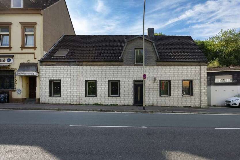 Haus zum Kaufen in Wuppertal 169.000 € 245 m²