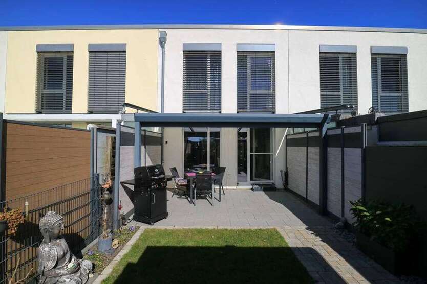 Haus zum Kaufen in Dormagen 369.000 € 93.04 m²