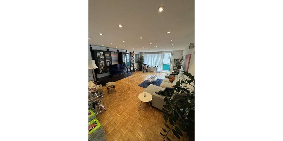 Wohnung zum Mieten in Düsseldorf 1.900 € 113 m² 3 zimmer