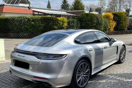 Porsche Panamera 68.000 km 97.500 € Kaarst 41564