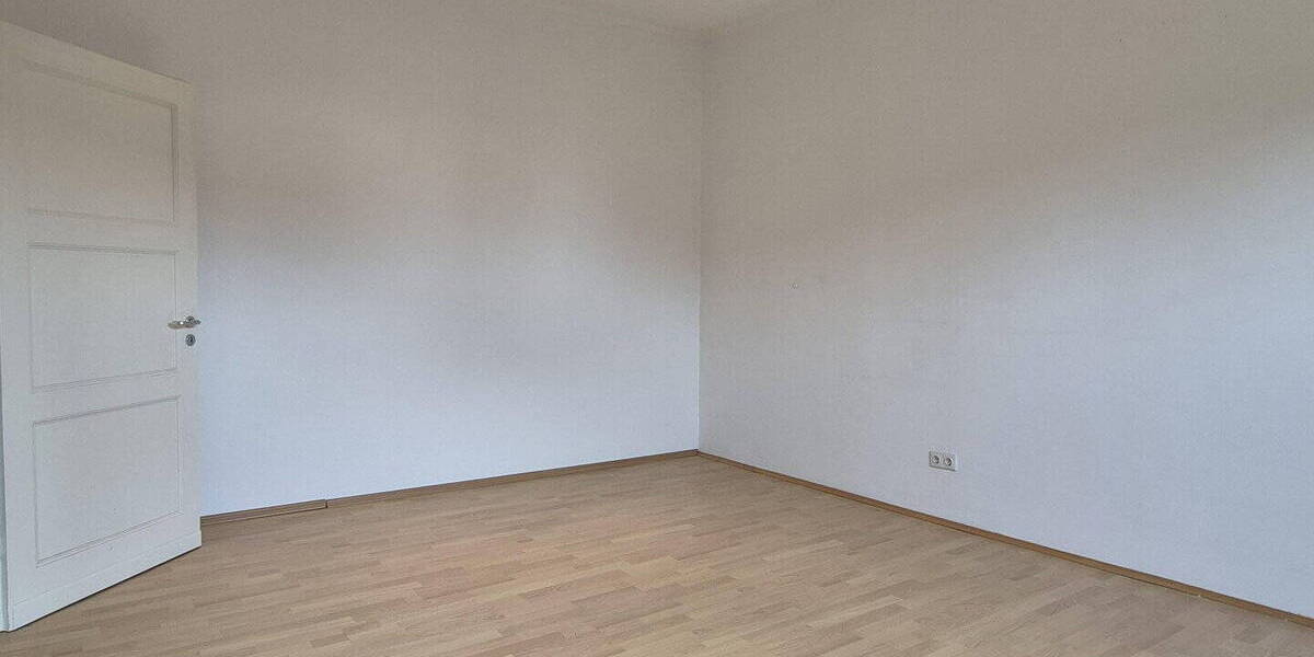 Mehrfamilienhaus, Wohnhaus Krefeld Stadtmitte - 8 Zimmer, 316 m&sup2;, 565.700&euro; | Angebot:26330490