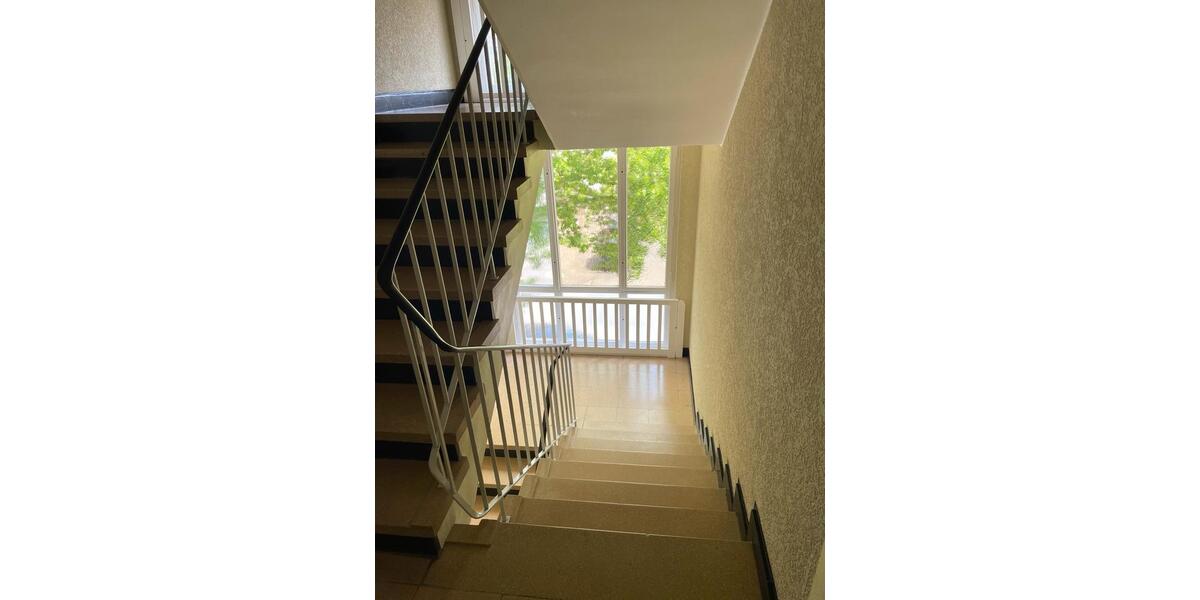 Dachgeschoßwohnung Essen Stadtbezirk II - 3 Zimmer, 65 m&sup2;, 920&euro; | Angebot:26312977