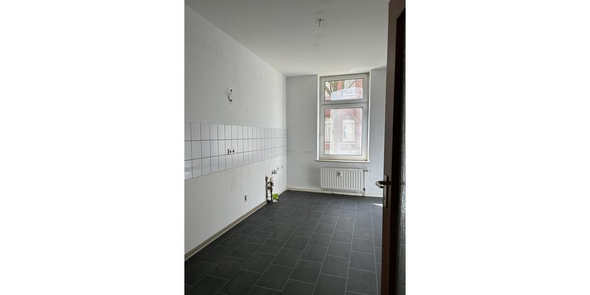 Erdgeschoßwohnung Gelsenkirchen Gelsenkirchen-Mitte - 3.5 Zimmer, 82 m&sup2;, 550&euro; | Angebot:25175702