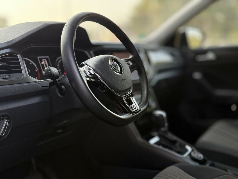 T-Roc R line / 4Motion / Keyless Go / PANO