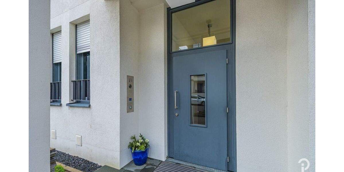 Etagenwohnung Düsseldorf Oberkassel - 3 Zimmer, 130 m&sup2;, 2.900&euro; | Angebot:25287976