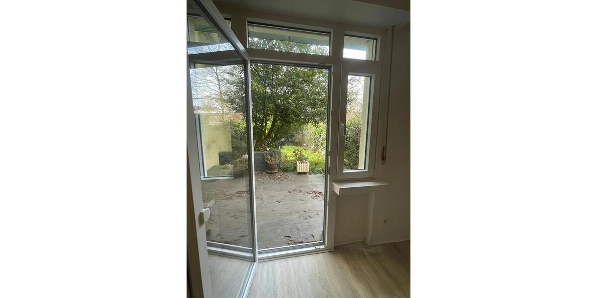 Erdgeschoßwohnung Krefeld - 3 Zimmer, 75 m&sup2;, 850&euro; | Angebot:25416444