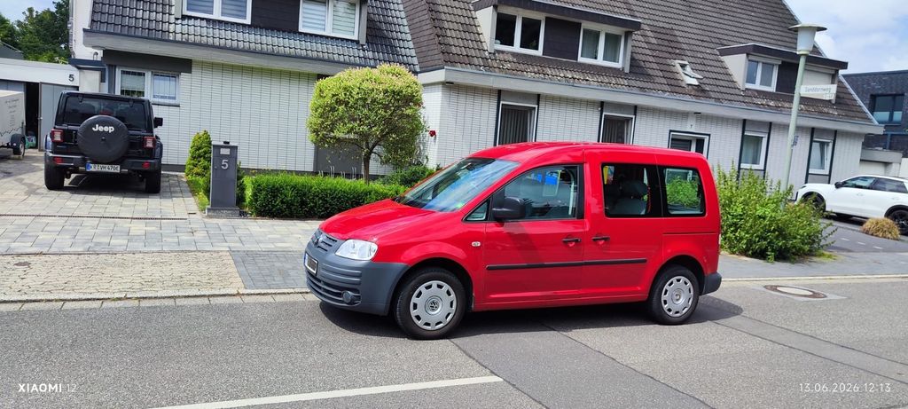 VW Caddy 261.000 km 4.150 &euro; Willich 47877