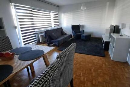 Zweizimmerwohnung mit Balkon und Einbauküche zimmer