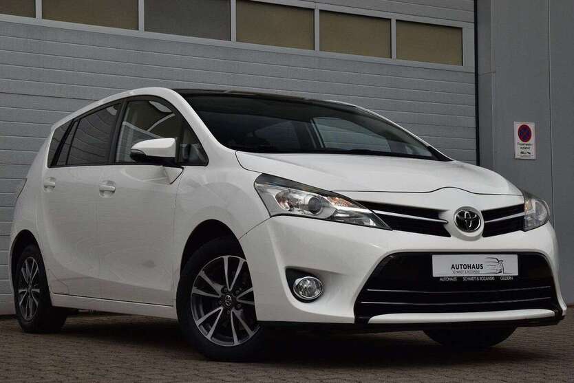 Toyota Verso 75.301 km 12.499 € Geldern 47608