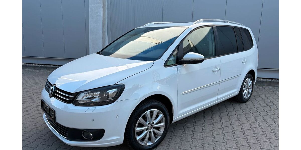 VW Touran 133.000 km 9.900 &euro; Düsseldorf 40589