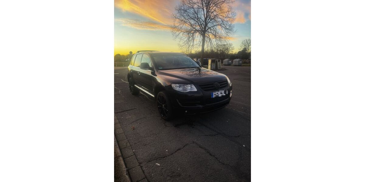 VW Touareg 294.000 km 8.100 &euro; Wesel 46487