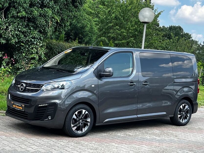 Zafira Life
