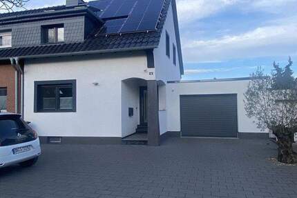 Haus Duisburg Huckingen - 7 Zimmer, 120 m&sup2;, 629.000&euro; | Angebot:25087157