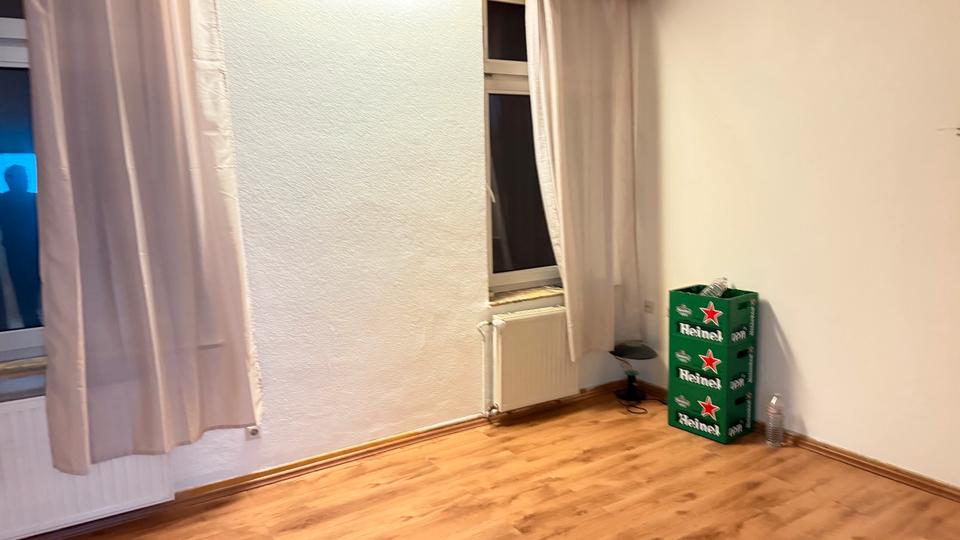 Dachgeschoßwohnung Duisburg Rheinhausen - 2 Zimmer, 60 m&sup2;, 666&euro; | Angebot:25275238
