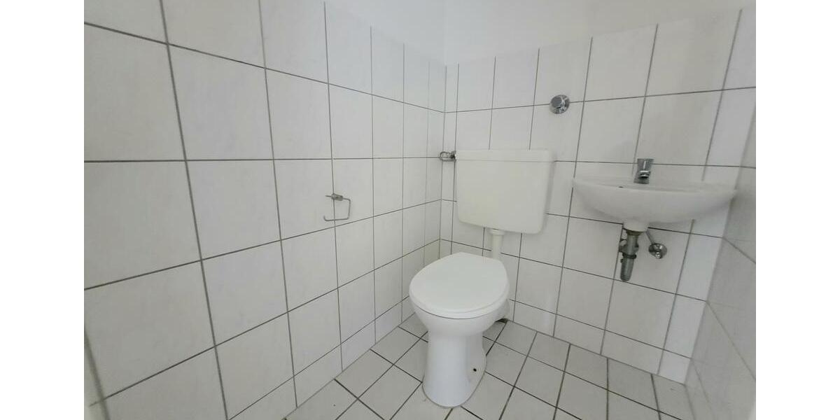 Erdgeschoßwohnung Essen Stadtbezirk VII - 5 Zimmer, 88 m&sup2;, 709&euro; | Angebot:25333063