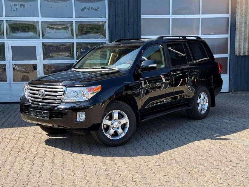 Land Cruiser
