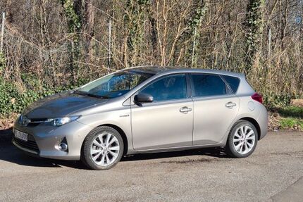 Toyota Auris 130.843 km 11.000 &euro; Ratingen 40880