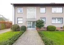 * 5 Parteienhaus * gepflegt in ruhiger und guter Lage *