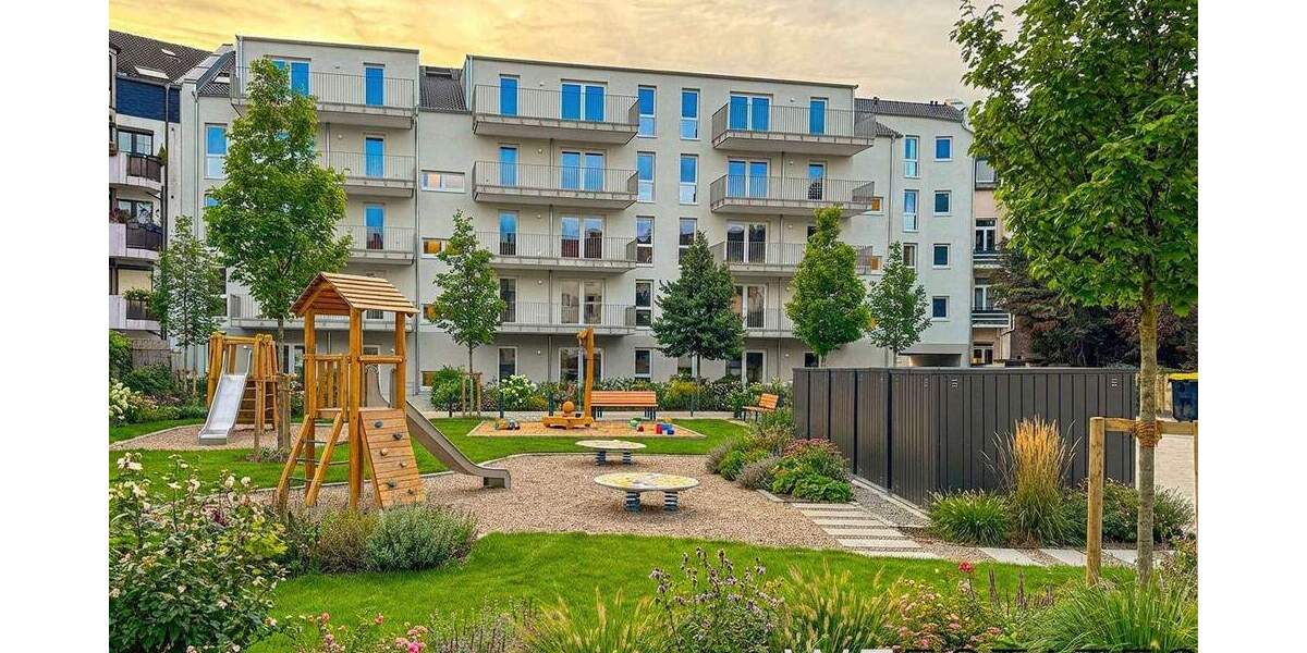 Etagenwohnung Düsseldorf Eller - 4 Zimmer, 132 m&sup2;, 2.150&euro; | Angebot:24608389